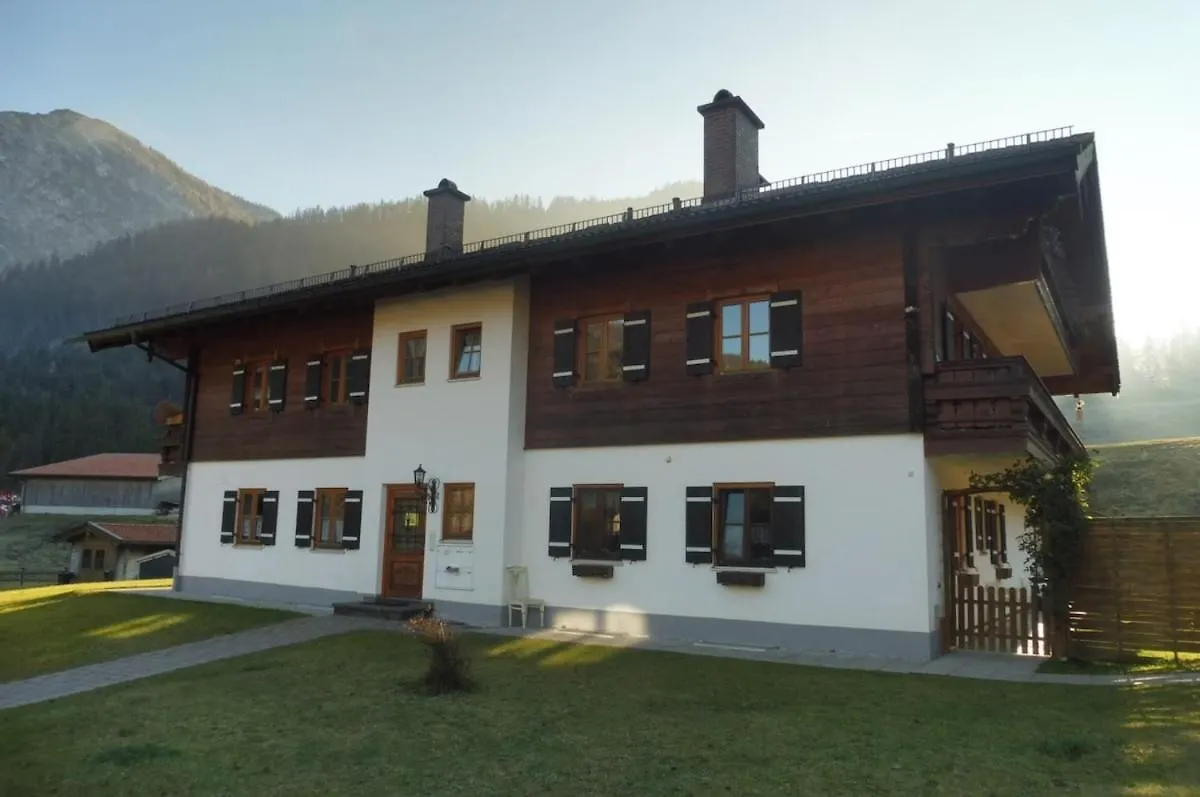 Traumhafte Wohnung Im Chiemgau Schneizlreuth